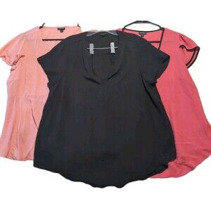 Torrid Short Sleeve V-Neck Blouse Top Bundle LOT Size 00 Black, Peach, Pink